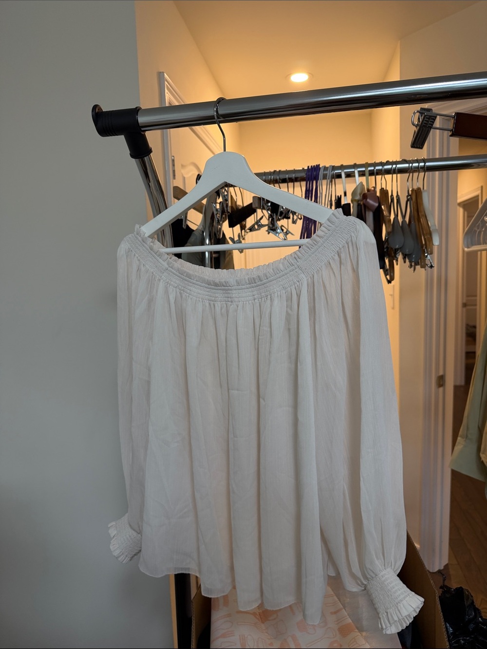 Aritzia Off-Shoulder Peasant Blouse in Cream